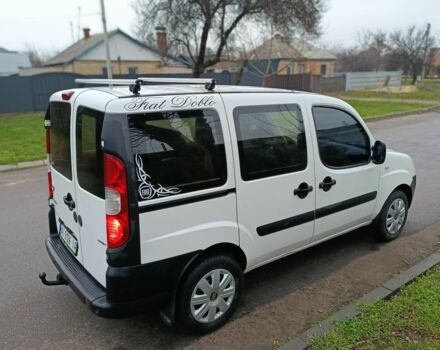 Белый Фиат Добло, объемом двигателя 1.9 л и пробегом 227 тыс. км за 4500 $, фото 6 на Automoto.ua