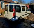 Белый Фиат Добло, объемом двигателя 1.2 л и пробегом 350 тыс. км за 4800 $, фото 2 на Automoto.ua