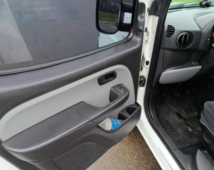 Белый Фиат Добло, объемом двигателя 1.9 л и пробегом 227 тыс. км за 4500 $, фото 14 на Automoto.ua