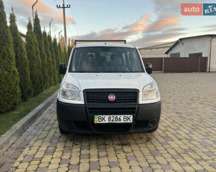 Белый Фиат Добло, объемом двигателя 1.25 л и пробегом 325 тыс. км за 3350 $, фото 1 на Automoto.ua