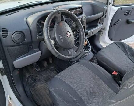 Белый Фиат Добло, объемом двигателя 1.37 л и пробегом 360 тыс. км за 5750 $, фото 12 на Automoto.ua