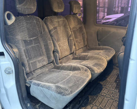 Белый Фиат Добло, объемом двигателя 1.4 л и пробегом 270 тыс. км за 2900 $, фото 7 на Automoto.ua