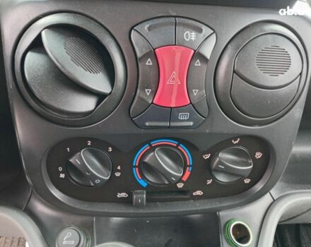 Белый Фиат Добло, объемом двигателя 1.4 л и пробегом 270 тыс. км за 4790 $, фото 14 на Automoto.ua