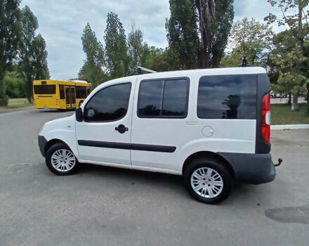 Белый Фиат Добло, объемом двигателя 1.3 л и пробегом 276 тыс. км за 4999 $, фото 15 на Automoto.ua