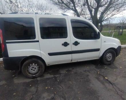 Білий Фіат Добло, об'ємом двигуна 1.4 л та пробігом 270 тис. км за 3200 $, фото 1 на Automoto.ua