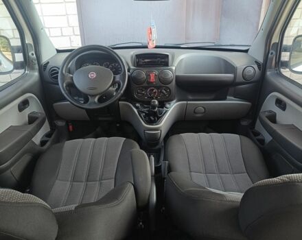 Белый Фиат Добло, объемом двигателя 1.9 л и пробегом 248 тыс. км за 5200 $, фото 6 на Automoto.ua