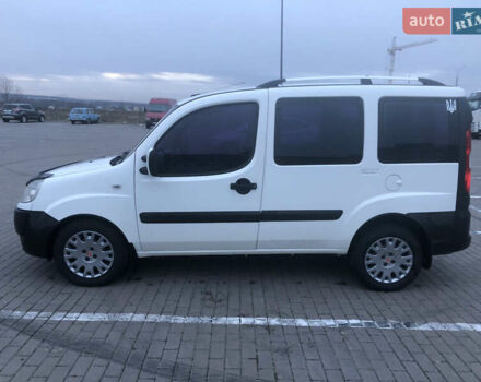 Белый Фиат Добло, объемом двигателя 1.3 л и пробегом 266 тыс. км за 5200 $, фото 9 на Automoto.ua