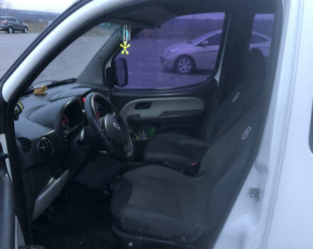 Белый Фиат Добло, объемом двигателя 1.3 л и пробегом 266 тыс. км за 5200 $, фото 18 на Automoto.ua