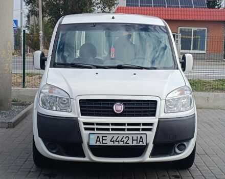 Белый Фиат Добло, объемом двигателя 1.9 л и пробегом 248 тыс. км за 5200 $, фото 2 на Automoto.ua