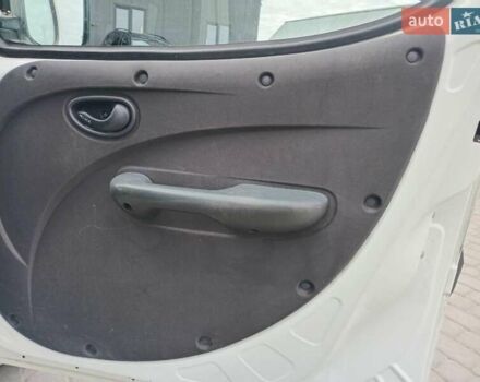 Білий Фіат Добло, об'ємом двигуна 1.4 л та пробігом 270 тис. км за 4790 $, фото 21 на Automoto.ua