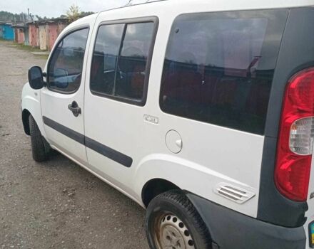 Білий Фіат Добло, об'ємом двигуна 1.4 л та пробігом 177 тис. км за 4639 $, фото 2 на Automoto.ua