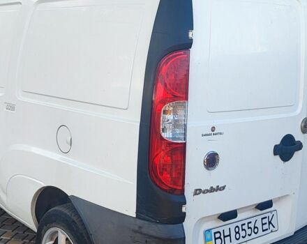 Белый Фиат Добло, объемом двигателя 1.9 л и пробегом 237 тыс. км за 4700 $, фото 3 на Automoto.ua