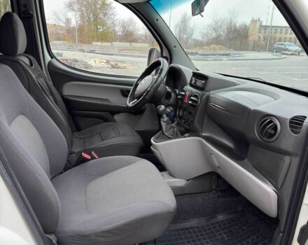 Белый Фиат Добло, объемом двигателя 1.3 л и пробегом 283 тыс. км за 5200 $, фото 8 на Automoto.ua