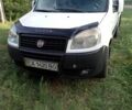 Белый Фиат Добло, объемом двигателя 1.3 л и пробегом 220 тыс. км за 4700 $, фото 1 на Automoto.ua