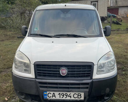 Белый Фиат Добло, объемом двигателя 1.3 л и пробегом 210 тыс. км за 5200 $, фото 16 на Automoto.ua