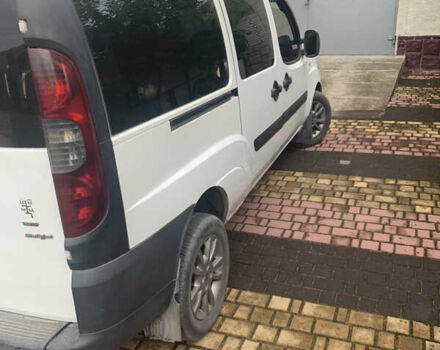 Белый Фиат Добло, объемом двигателя 1.9 л и пробегом 295 тыс. км за 5300 $, фото 6 на Automoto.ua