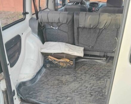 Білий Фіат Добло, об'ємом двигуна 1.4 л та пробігом 177 тис. км за 4639 $, фото 7 на Automoto.ua
