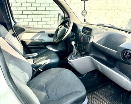 Белый Фиат Добло, объемом двигателя 0 л и пробегом 187 тыс. км за 6000 $, фото 4 на Automoto.ua