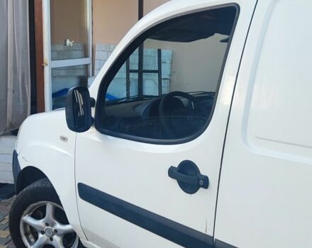 Белый Фиат Добло, объемом двигателя 1.9 л и пробегом 237 тыс. км за 4700 $, фото 6 на Automoto.ua