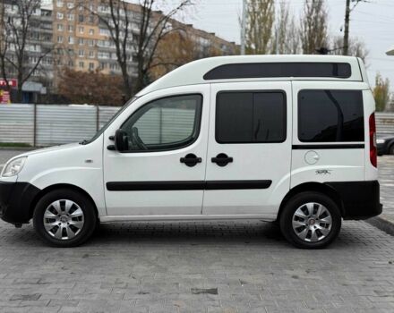 Белый Фиат Добло, объемом двигателя 1.3 л и пробегом 283 тыс. км за 5200 $, фото 3 на Automoto.ua