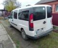 Белый Фиат Добло, объемом двигателя 1.2 л и пробегом 350 тыс. км за 3700 $, фото 3 на Automoto.ua