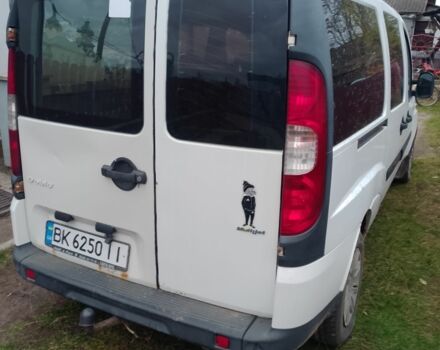 Белый Фиат Добло, объемом двигателя 1.2 л и пробегом 350 тыс. км за 3700 $, фото 4 на Automoto.ua