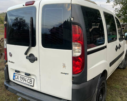 Белый Фиат Добло, объемом двигателя 1.3 л и пробегом 210 тыс. км за 5200 $, фото 11 на Automoto.ua