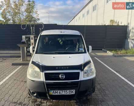 Белый Фиат Добло, объемом двигателя 1.3 л и пробегом 336 тыс. км за 5500 $, фото 1 на Automoto.ua