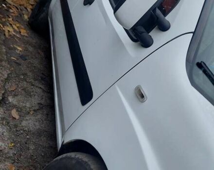 Белый Фиат Добло, объемом двигателя 1.9 л и пробегом 250 тыс. км за 5000 $, фото 2 на Automoto.ua