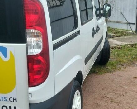 Белый Фиат Добло, объемом двигателя 1.4 л и пробегом 140 тыс. км за 5900 $, фото 5 на Automoto.ua