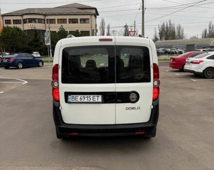 Белый Фиат Добло, объемом двигателя 1.2 л и пробегом 220 тыс. км за 5999 $, фото 5 на Automoto.ua