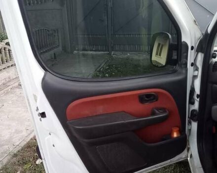 Білий Фіат Добло, об'ємом двигуна 1.37 л та пробігом 240 тис. км за 3800 $, фото 2 на Automoto.ua