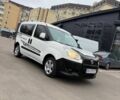 Белый Фиат Добло, объемом двигателя 1.2 л и пробегом 220 тыс. км за 5999 $, фото 1 на Automoto.ua