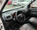 Белый Фиат Добло, объемом двигателя 1.2 л и пробегом 220 тыс. км за 5999 $, фото 12 на Automoto.ua