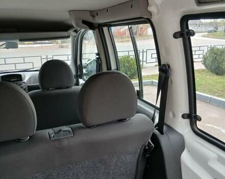 Белый Фиат Добло, объемом двигателя 1.4 л и пробегом 35 тыс. км за 8500 $, фото 19 на Automoto.ua