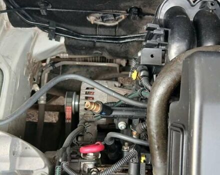 Белый Фиат Добло, объемом двигателя 1.4 л и пробегом 35 тыс. км за 8500 $, фото 3 на Automoto.ua