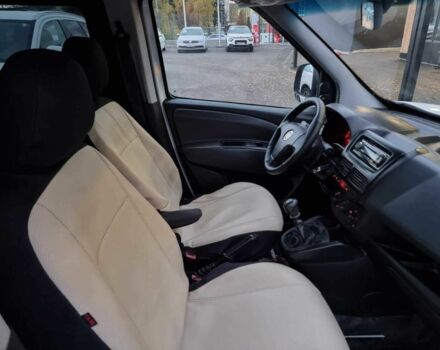 Білий Фіат Добло, об'ємом двигуна 1.6 л та пробігом 196 тис. км за 4999 $, фото 15 на Automoto.ua