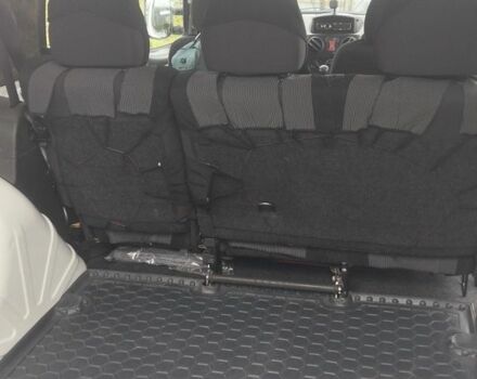 Белый Фиат Добло, объемом двигателя 1.4 л и пробегом 140 тыс. км за 5900 $, фото 9 на Automoto.ua