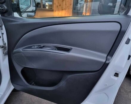 Білий Фіат Добло, об'ємом двигуна 1.6 л та пробігом 196 тис. км за 4999 $, фото 14 на Automoto.ua