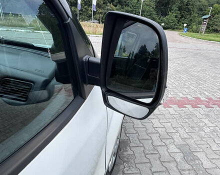 Белый Фиат Добло, объемом двигателя 1.3 л и пробегом 247 тыс. км за 6599 $, фото 28 на Automoto.ua