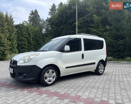 Белый Фиат Добло, объемом двигателя 1.3 л и пробегом 247 тыс. км за 6599 $, фото 8 на Automoto.ua
