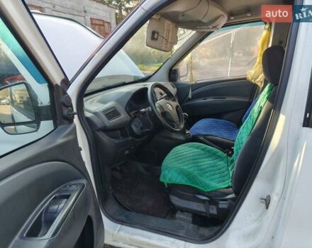 Белый Фиат Добло, объемом двигателя 1.4 л и пробегом 290 тыс. км за 2550 $, фото 9 на Automoto.ua