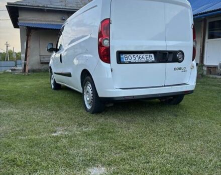 Белый Фиат Добло, объемом двигателя 1.2 л и пробегом 410 тыс. км за 4500 $, фото 6 на Automoto.ua