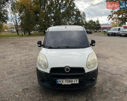 Белый Фиат Добло, объемом двигателя 1.25 л и пробегом 207 тыс. км за 5300 $, фото 6 на Automoto.ua