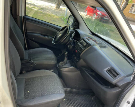 Білий Фіат Добло, об'ємом двигуна 1.25 л та пробігом 300 тис. км за 4850 $, фото 4 на Automoto.ua