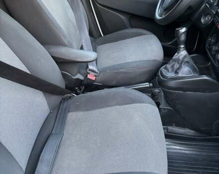 Белый Фиат Добло, объемом двигателя 1.2 л и пробегом 410 тыс. км за 4500 $, фото 10 на Automoto.ua