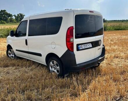 Белый Фиат Добло, объемом двигателя 1.25 л и пробегом 227 тыс. км за 6900 $, фото 4 на Automoto.ua