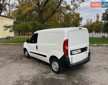 Белый Фиат Добло, объемом двигателя 1.25 л и пробегом 207 тыс. км за 5300 $, фото 2 на Automoto.ua