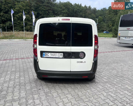 Белый Фиат Добло, объемом двигателя 1.3 л и пробегом 247 тыс. км за 6599 $, фото 6 на Automoto.ua