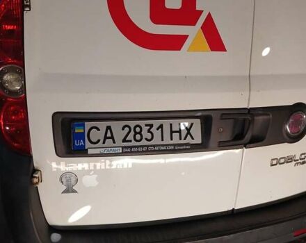 Белый Фиат Добло, объемом двигателя 1.25 л и пробегом 322 тыс. км за 4800 $, фото 12 на Automoto.ua